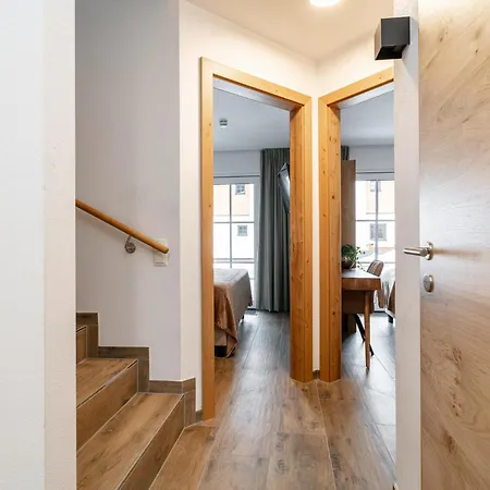 Dağ evi Tauernlodge Eben D3